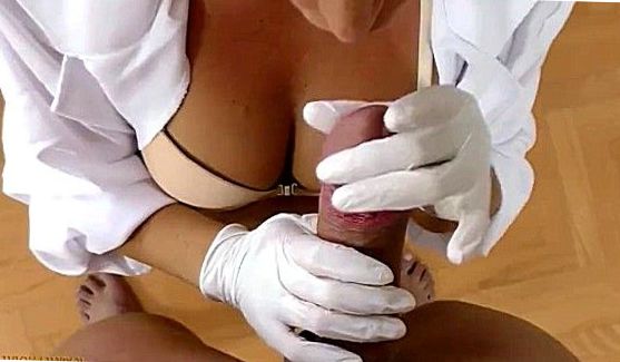 Порно Большие Сиськи: Уж эта дырка заслуживает секса!